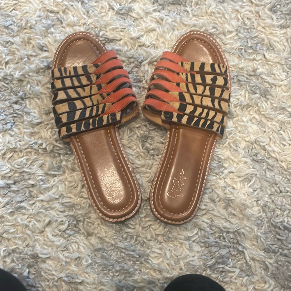Animal print sandals size 8